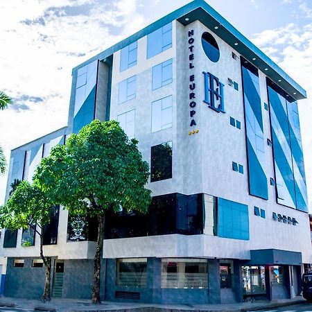 Hotel Europa Iquitos Buitenkant foto