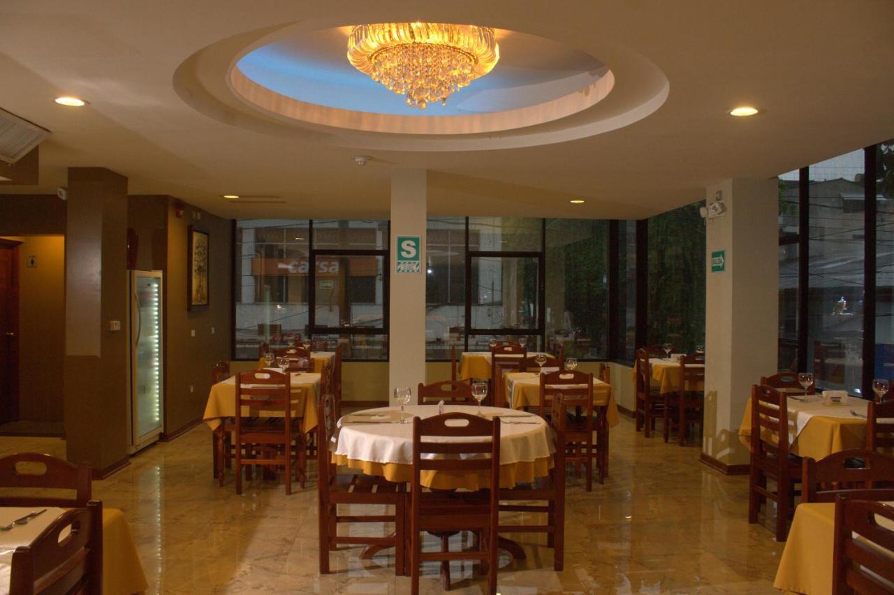 Hotel Europa Iquitos Buitenkant foto
